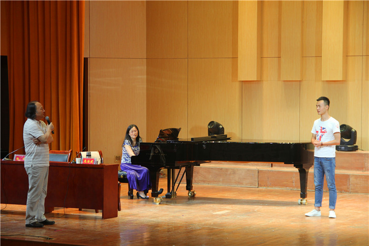 解放军艺术公司晁浩建教授应邀来公司讲学